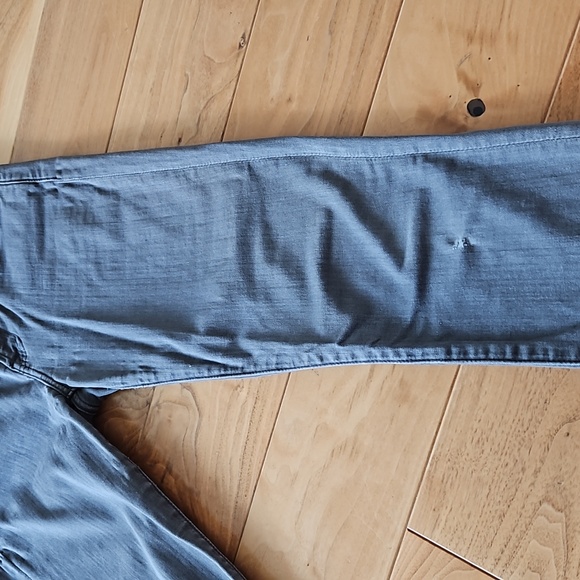 7FAM Gwenevere Skinny Jeans in Grey, Size 26 - Picture 10 of 16